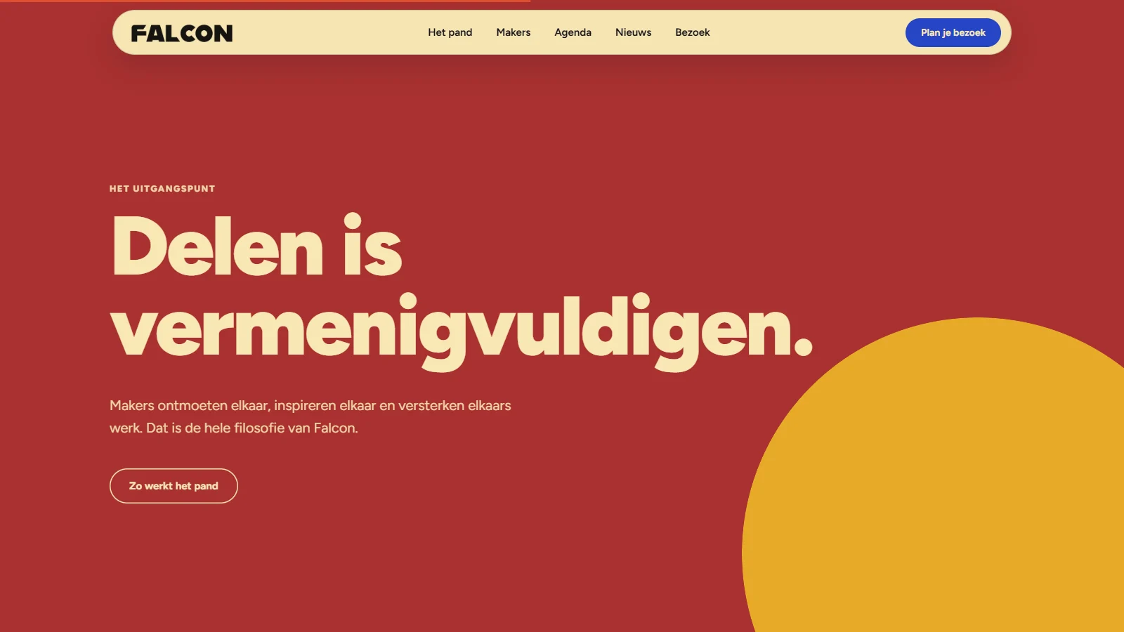 Een groot rood blok met de zin Delen is vermenigvuldigen in crèmekleurige letters en een oranje cirkel